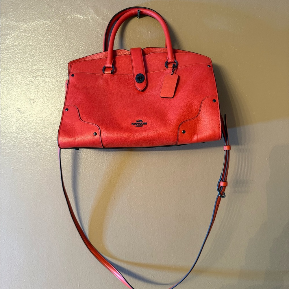 Coach Coral Leather Women's Bag - Picture 2 of 10